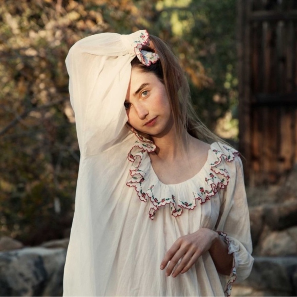 ISO!!!! Doen Chateau Nightgown in Strawberry Print - S/M/L